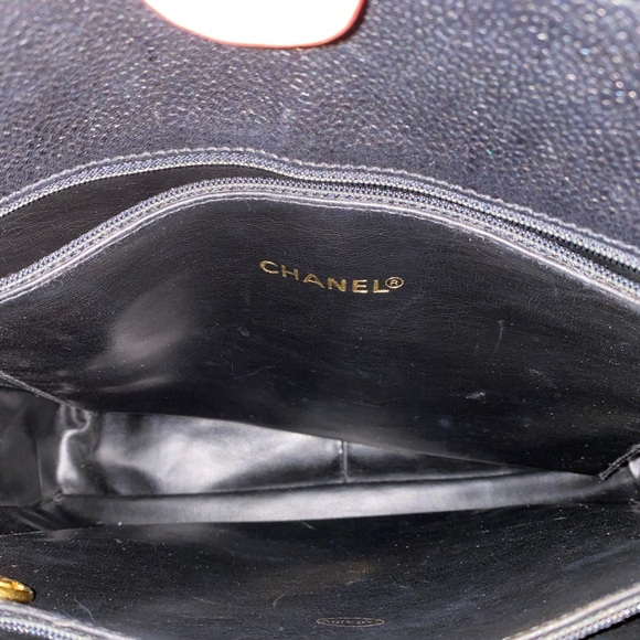A hard to find Chanel black bag🦄🦄🦄 - Picture 7 of 11